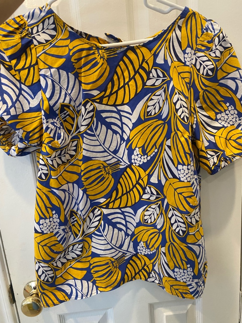 Talbots Women’s Blue & Yellow Leaf Print Short-Sleeve Top with back cutout